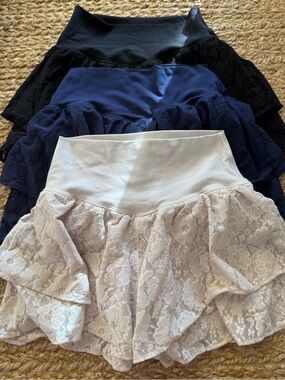 Offline by Aerie Women’s Girls Bundle of 3 Lace Skorts Size XS